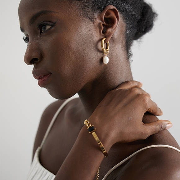 Exquisite Dangle Pearl Earrings - Picture 5 of 7